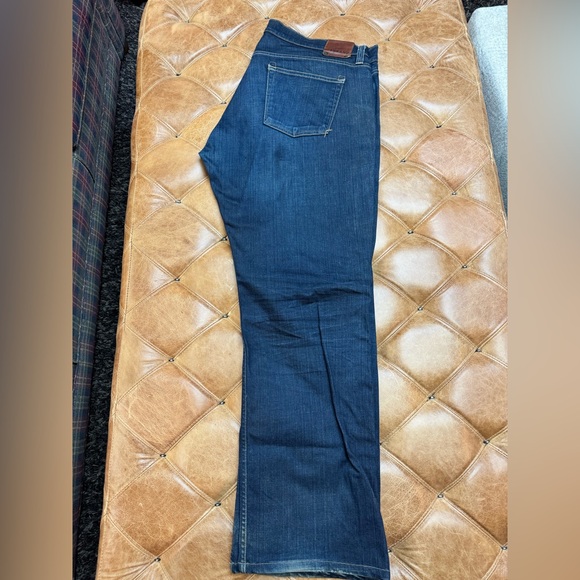 JBrand jeans, straight cut and size 40.  Perfectly broken in. - Picture 6 of 6